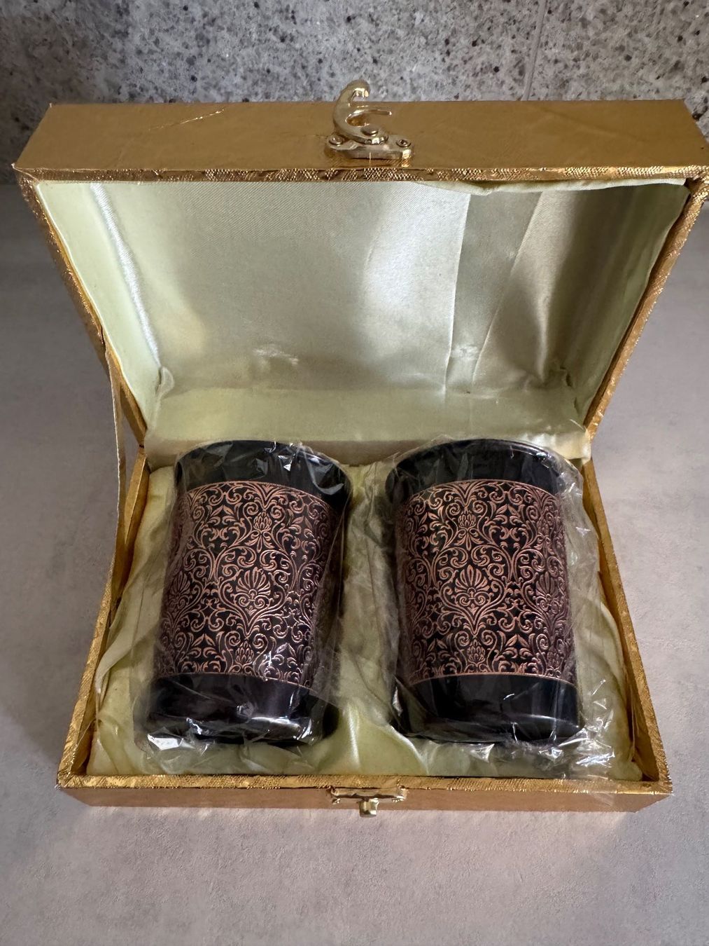 Verres: 2 indische Gläser - NEU! – D'occasion à Geroldswil par Jeremy11 2