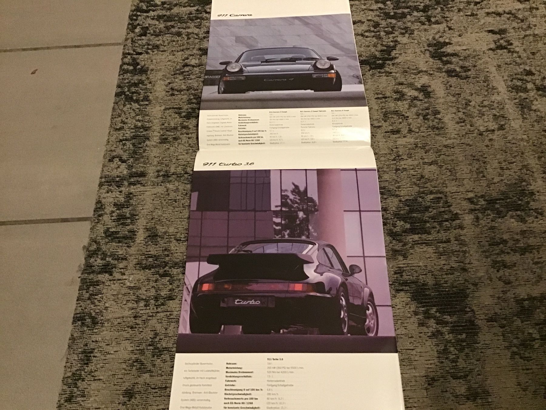 Porsche Documenti: Porsche Posterprospekt Programm 16 Seiten 1992 Topzustand – Usato da Scherzingen venduto da Starseller62 1