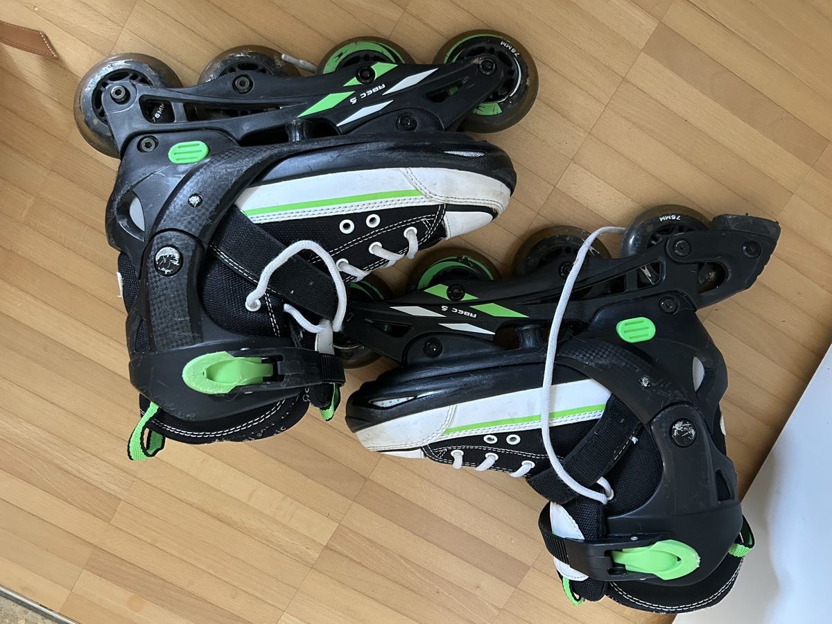 Pattini in linea & Pattini a rotelle: Rollschuhe Inlineskates – Usato da Frenkendorf venduto da helping5 1