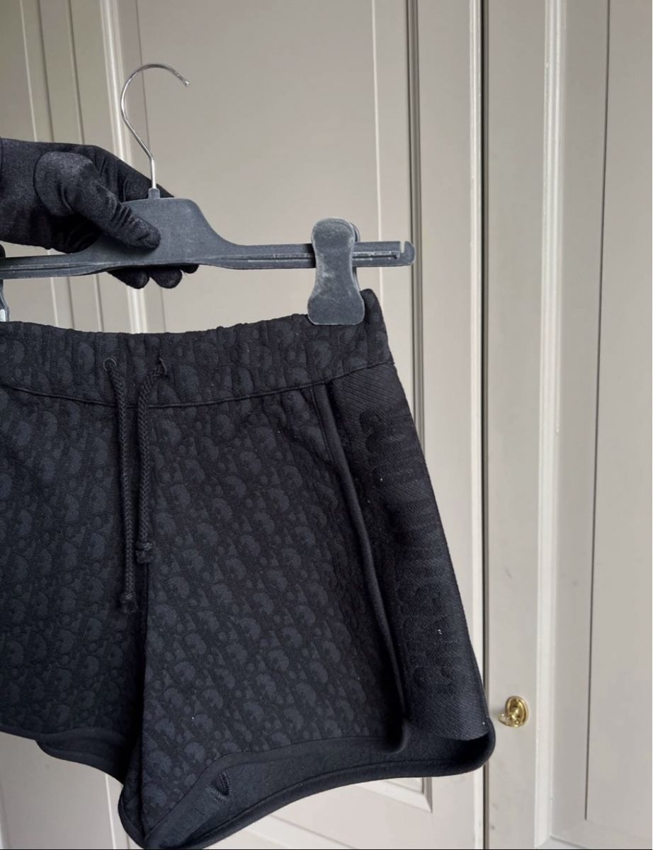 Dior Pantaloni: Dior Mini Shorts Schwarz Gr. XS – Nuovo (secondo la descrizione) da Zürich venduto da NNK28 4