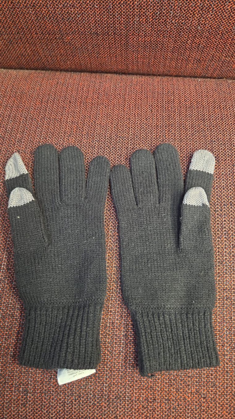 Adidas Guanti & manicotti: Adidas Touchscreen Handschuhe, Grösse S, Schwarz, Neuwert... – Usato da Weissbad venduto da Bausely 1
