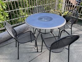 Gartentisch mit 4 Stühlen