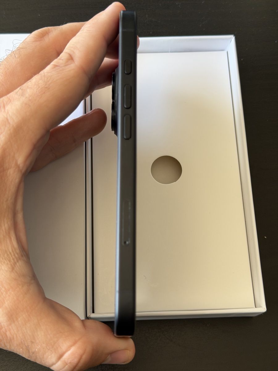 Apple Handys / Smartphones: iPhone 16 noir 128Gb  – Defekt aus Genève von Phoneconcept 4