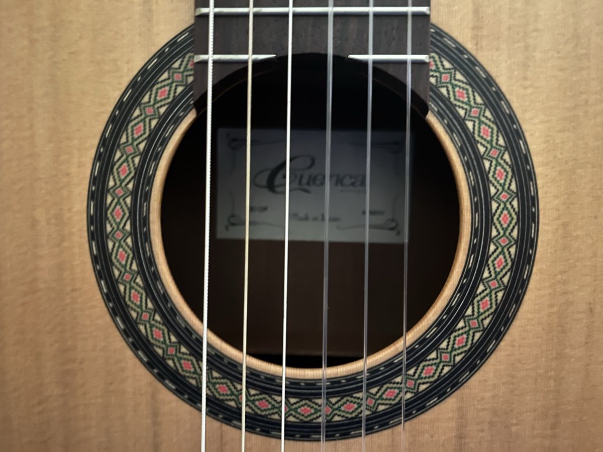 Strumenti musicali: Cuenca 30 OP Konzert-Gitarre  🎶 – Nuovo (secondo la descrizione) da Bern venduto da r_tschuemperlin 4