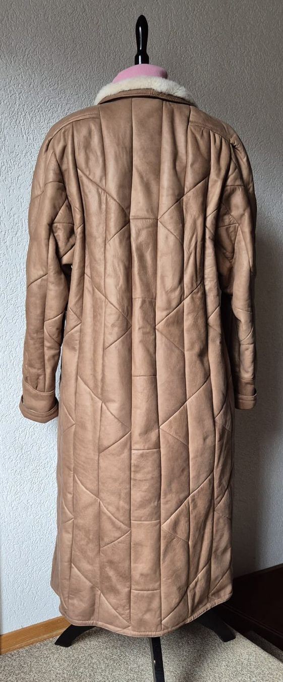 Kübler Cappotti: Winter-Ledermantel mit Pelzfutter – Usato da Hittnau venduto da kur_l8f6 1