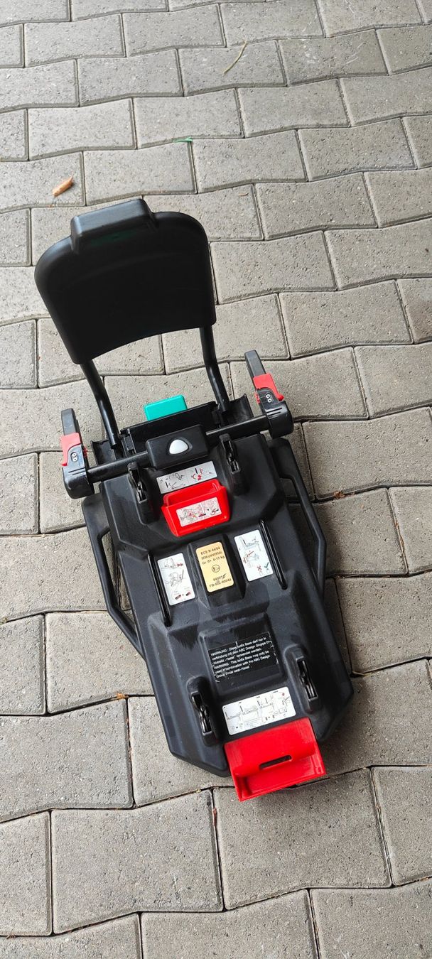 ABC Design Seggiolini per auto: Isofix Basisstation Hazel von ABC Design – Usato da Mosnang venduto da MBue