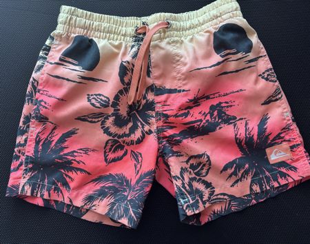 Badehose von Quicksilver 128 (eher kleiner)