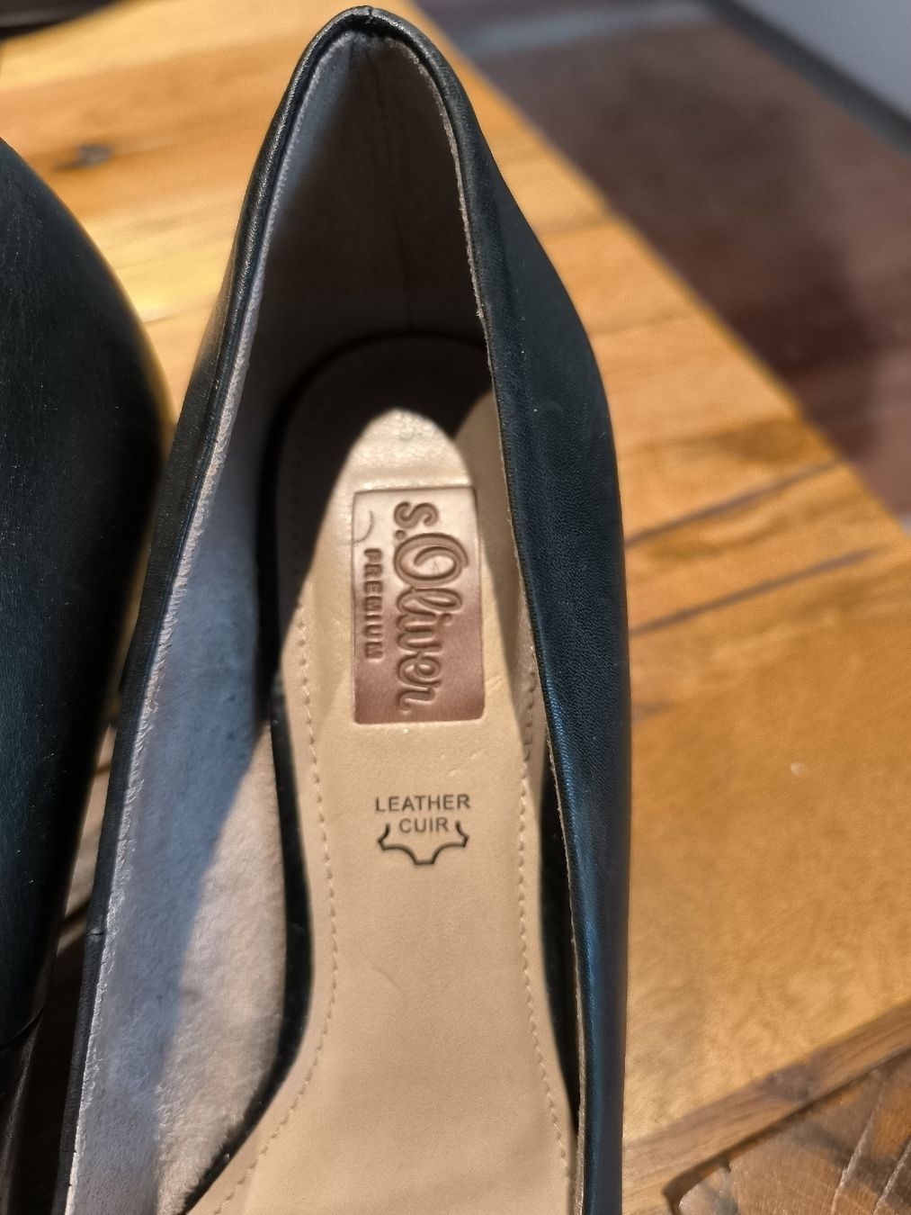 S.Oliver Scarpe da donna: Schwarze Leder Pumps Gr. 38/39 s.Oliver – Usato da Niederwil AG venduto da Nioc28 4
