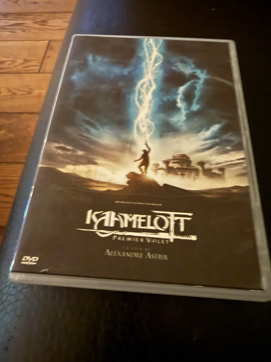 Tous les DVDs: Kaamelott: premier volet  – D'occasion à Troinex par grigri2020