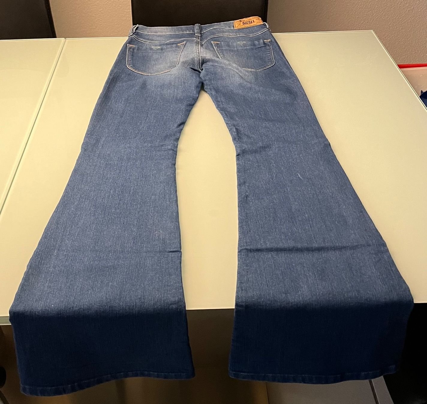 Diesel Jeans: Diesel Jeanshose – Usato da Aesch BL venduto da girlisue 1