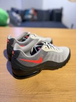 Nike Air Max Invigor Sneaker grau pink neuwertig