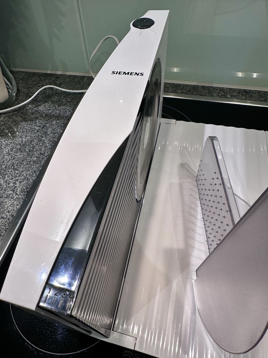 Siemens Elettrodomestici da cucina: Siemens Allesschneider – Usato da Buchrain venduto da SATG 3