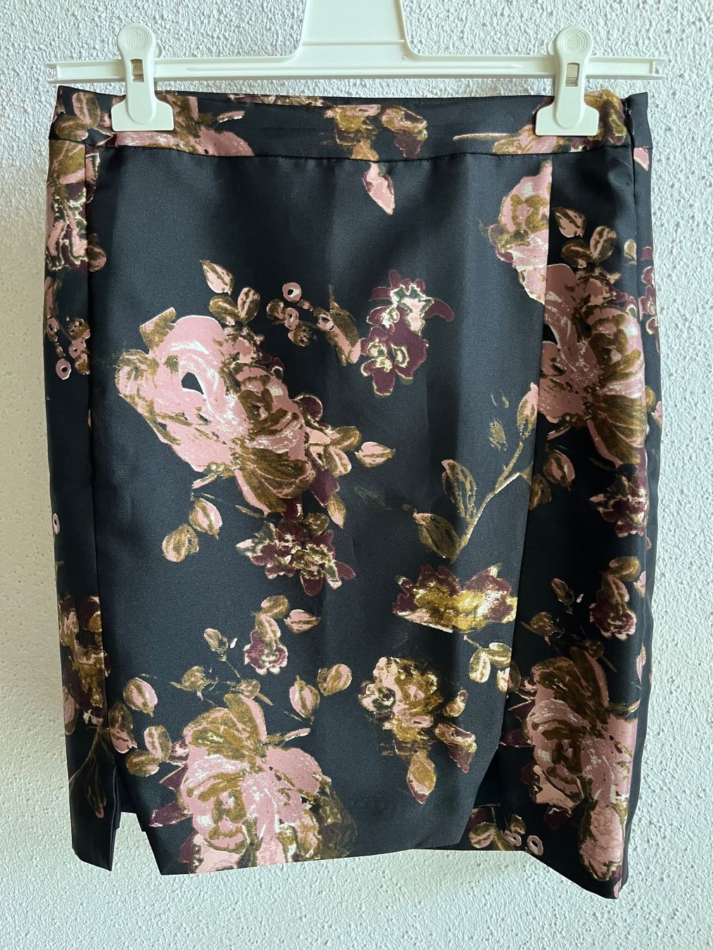 Gonne: schwarzer Jupe mit Blumenmuster - Part Two – Nuovo (secondo la descrizione) da Jonschwil venduto da juliana_pluess 1
