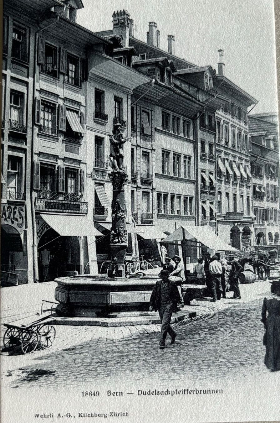 Cartoline postali: Bern, Duddelsackpfeifferbrunnen, animiert – Usato da Frauenfeld venduto da Merk52