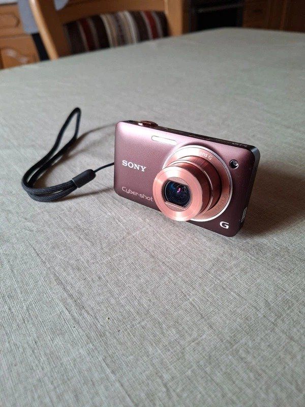 Sony Appareil photo: SONY CYPER-Shot DSC-WX5 – D'occasion à Reinach BL par colmarer 7