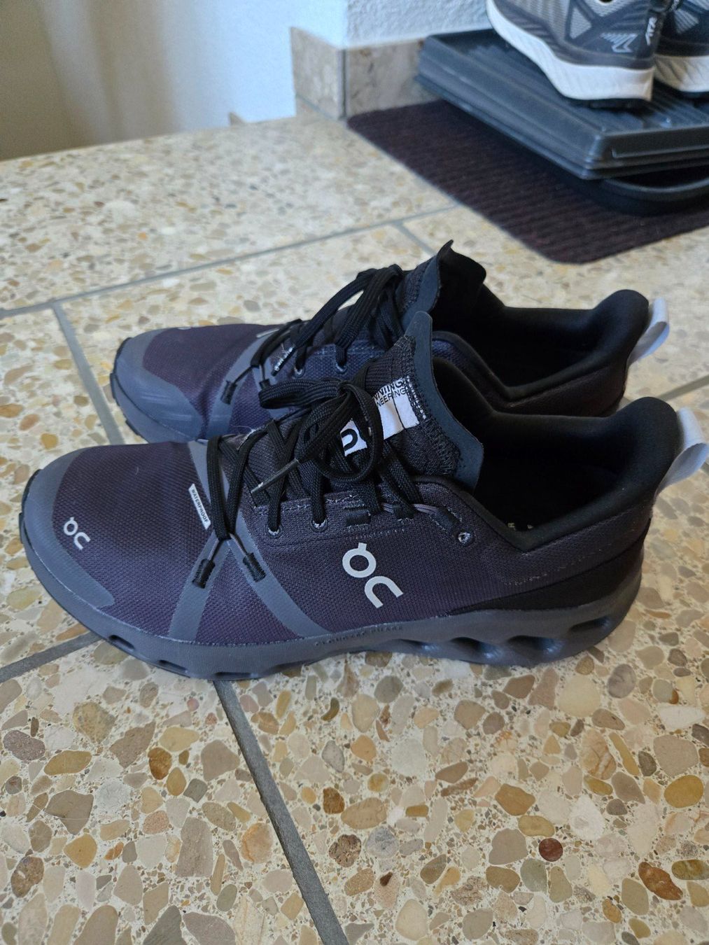 On Scarpe da donna: On Running, Cloudurfer Trail WP, Damenschuhe, EU Grösse 41 – Usato da Liebefeld venduto da weda77