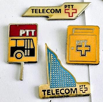 Placchette & Badge: 4 PTT / Telecom  Pins – Usato da Pfäffikon ZH venduto da Colacity