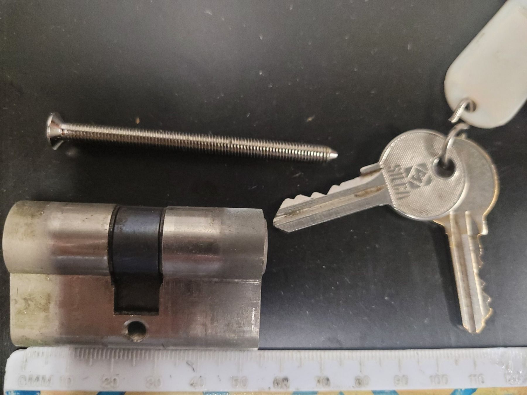 Altri prodotti elettronici: Cylindre 54mm avec 2 clefs – Usato da Courtaman venduto da Bluejazz