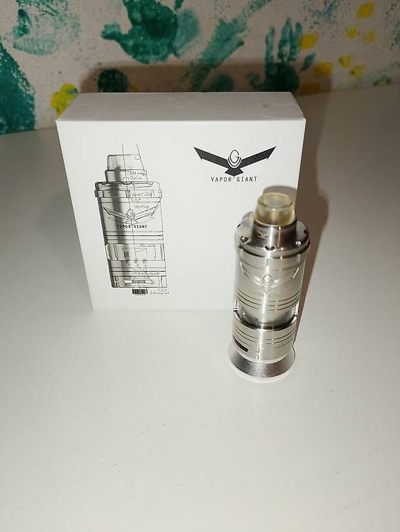 Altri Prodotti per fumatori: Vapor Giant v6m – Usato da Gordola venduto da Fausto85