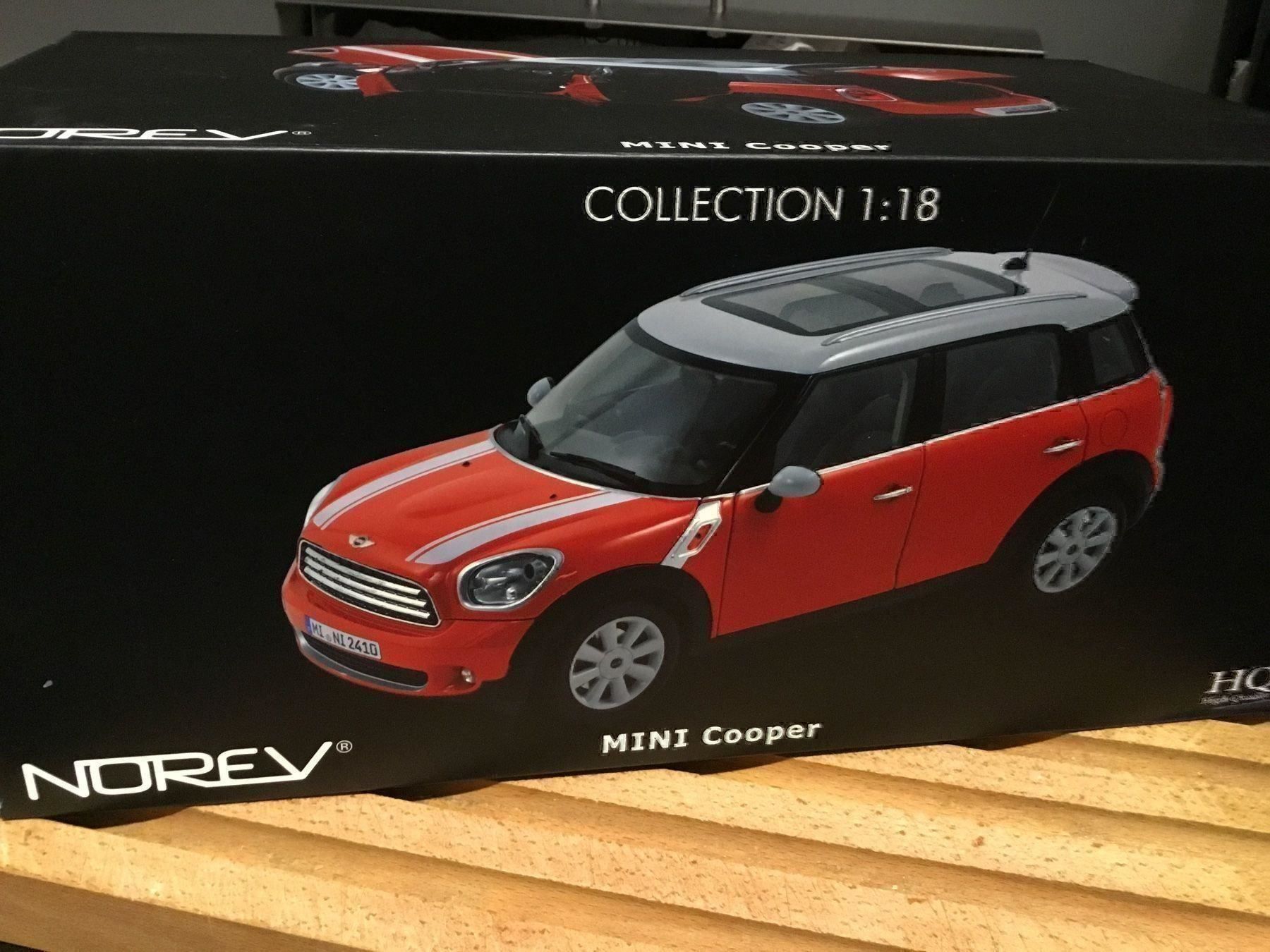 Cooper Modellini d'auto: MINI COOPER COUNTRYMAN im Massstab 1:18 – Nuovo e nell'imballaggio originale da Erlenbach im Simmental venduto da Model_box 7