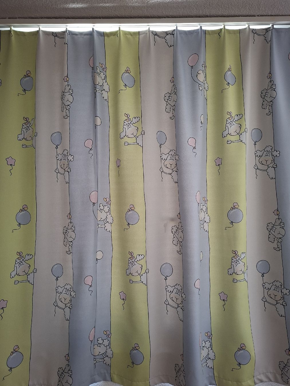 Tende: 2x Vorhang Kinderzimmer – Usato da Rorbas venduto da rtu_nn2c