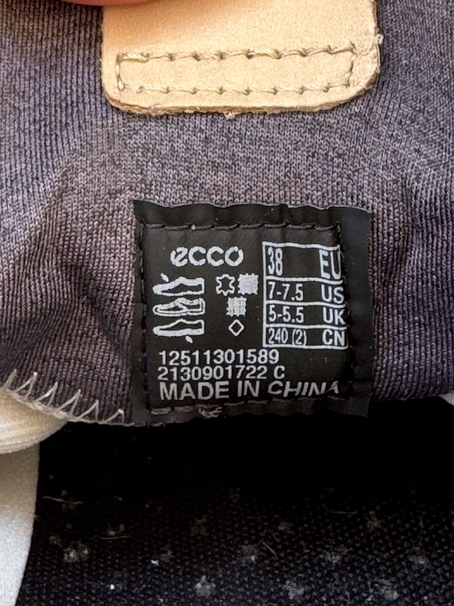Ecco Chaussures femmes: ECCO Goretex Golfschuh Grösse 38 – D'occasion à Beringen par Nuoto 1