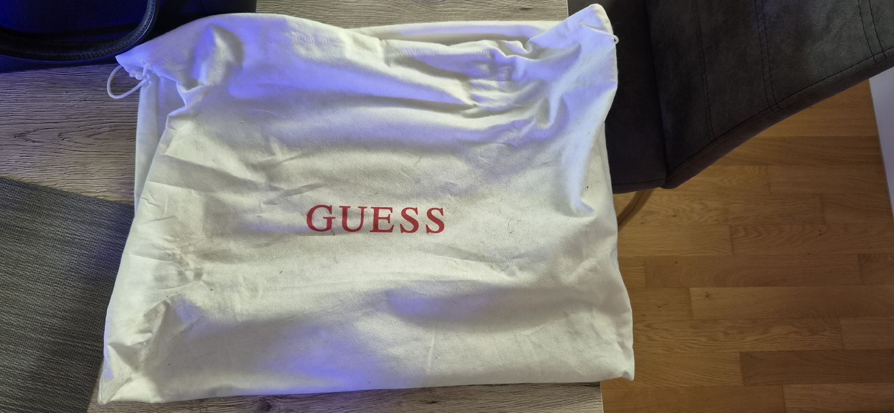 Guess Borse da donna: Neuwertige Guess Handtasche – Nuovo (secondo la descrizione) da Tann venduto da AS1994 3