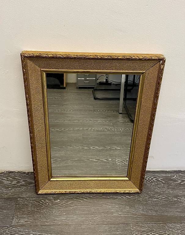Miroirs: Spiegel mit vergoldetem Holzrahmen – D'occasion à Bolligen par heidi6318