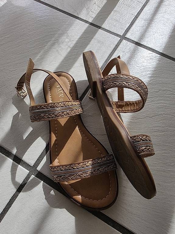 Scarpe da donna: Sandalen – Usato da Füllinsdorf venduto da vujici