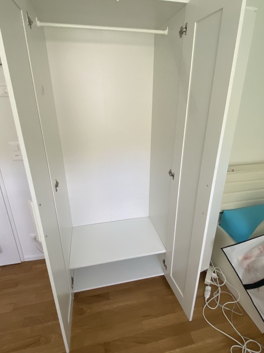 Ikea Armadi: Kleiderschrank Brimnes von Ikea – Usato da Uhwiesen venduto da sal_qx8b 2