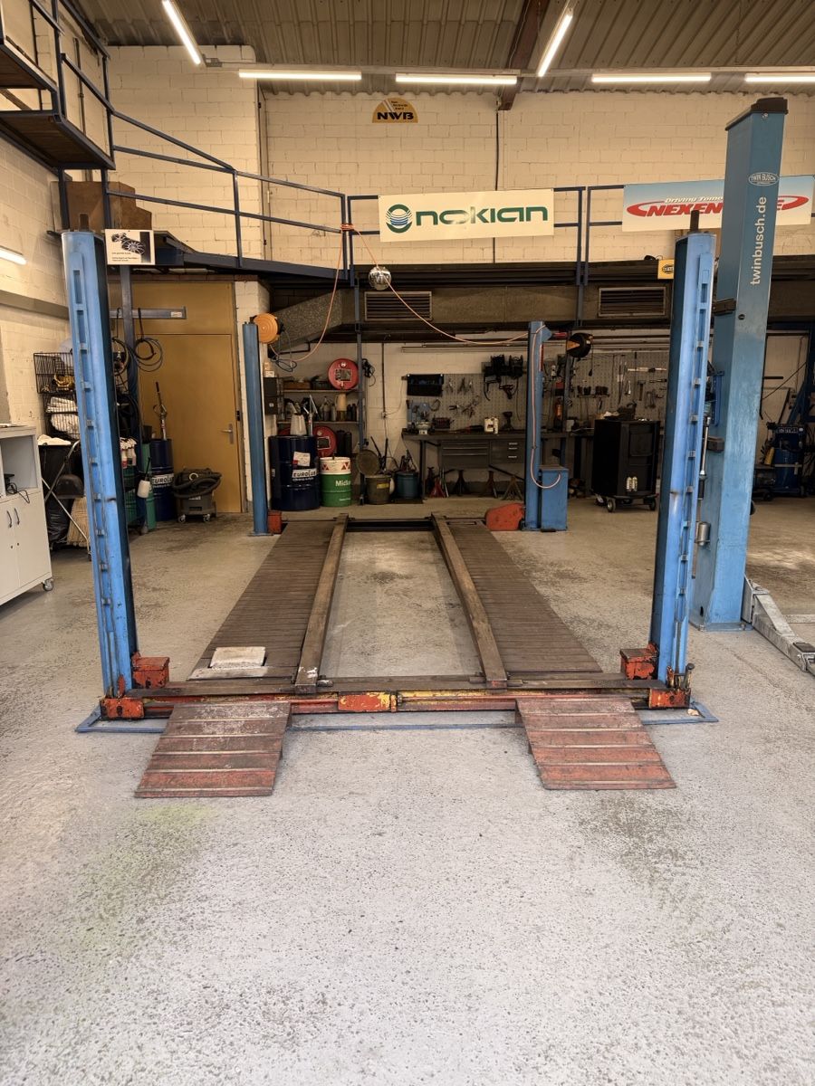 Hebebühne & Wagenheber: 4 Säulen Hebebühne – Gebraucht aus Stetten AG von Rennhard94