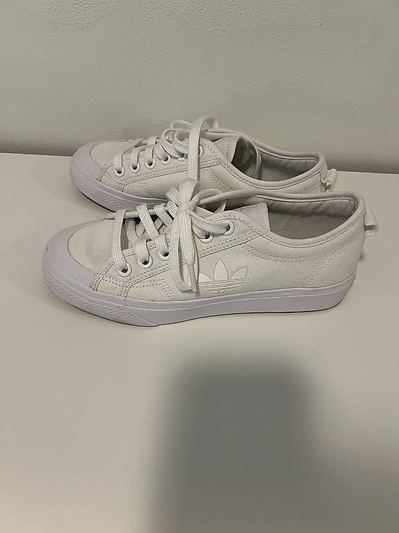 Chaussures femmes: Adidas Sneaker 39 1/2 – Neuf avec emballage d'origine à Kriens par jas_2ggt