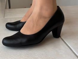 Schlichte Lederpumps, schwarz, Gr. 37