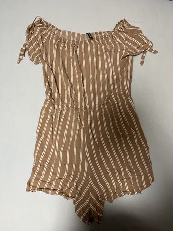 Einteiler Beige