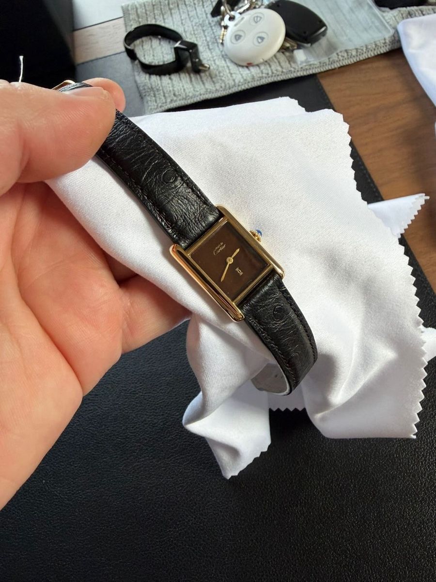 Cartier Orologi: Cartier tank de must – Usato da Fleurier venduto da Somnium_wtch 4