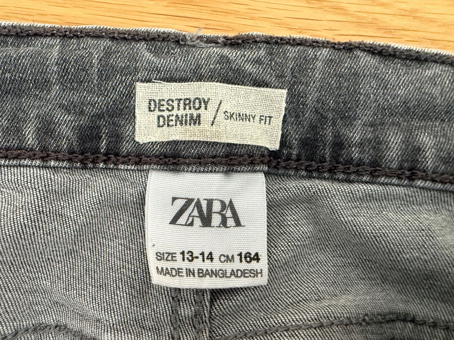 Zara Pantaloni: Jeans 164 Zara – Usato da Hünibach venduto da rotestandem01 2