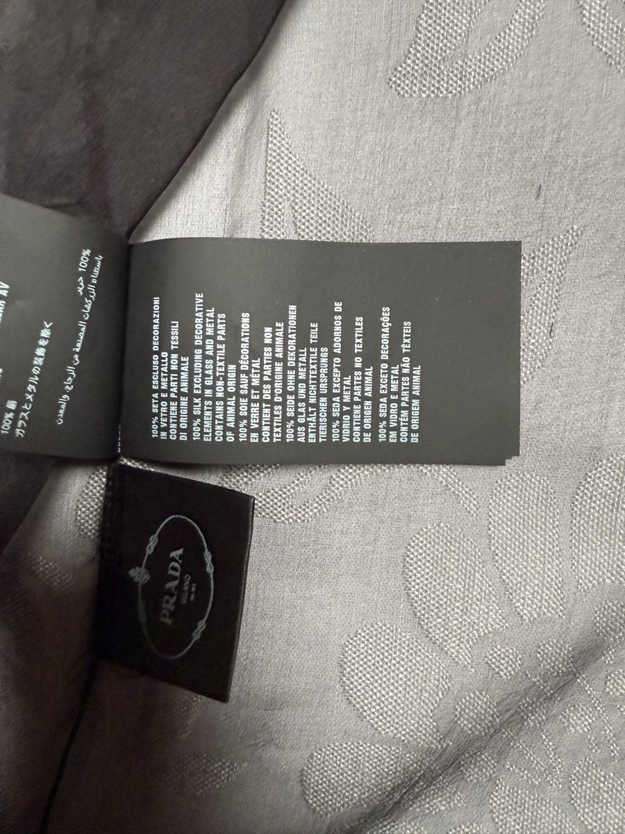 Prada Camicette: Prada shirt new – Nuovo (secondo la descrizione) da Barna venduto da orbuyorcry 6