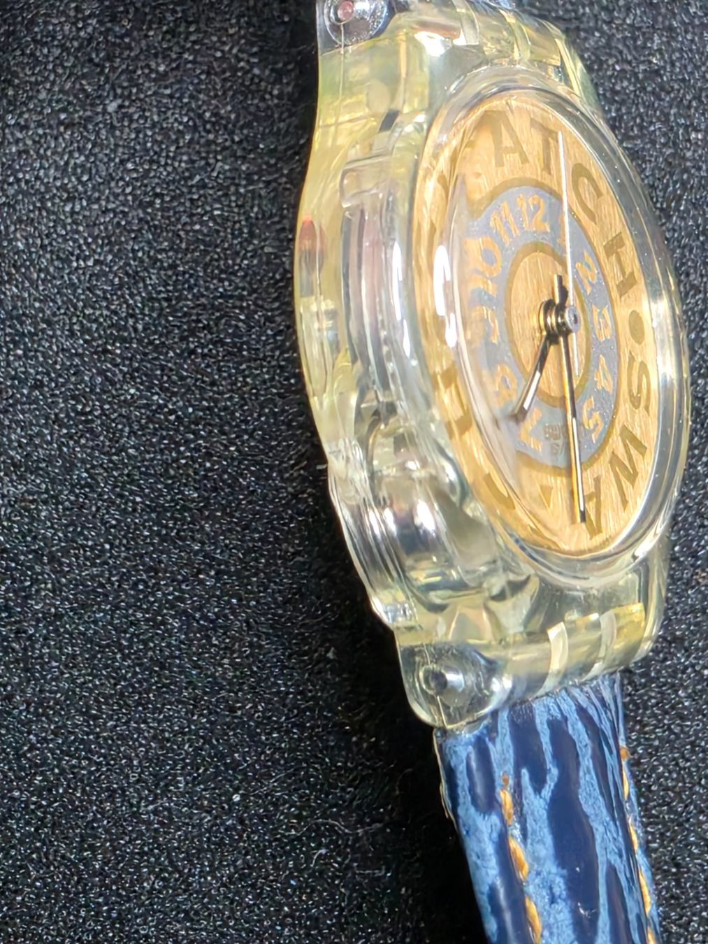 Swatch Orologi: Swatch Lady BLEACHED LK139 SELTEN 25mm – Nuovo e nell'imballaggio originale da Bülach venduto da TimeDealsNow 4