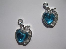 2 Anhänger Apfel mit Strass blau 14x21mm