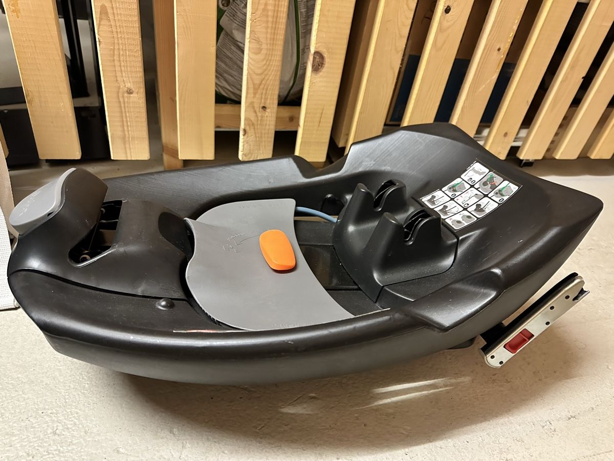 Cybex Seggiolini per auto: Cybex Babyschale isofix – Usato da Biel/Bienne venduto da sel_8svt 1