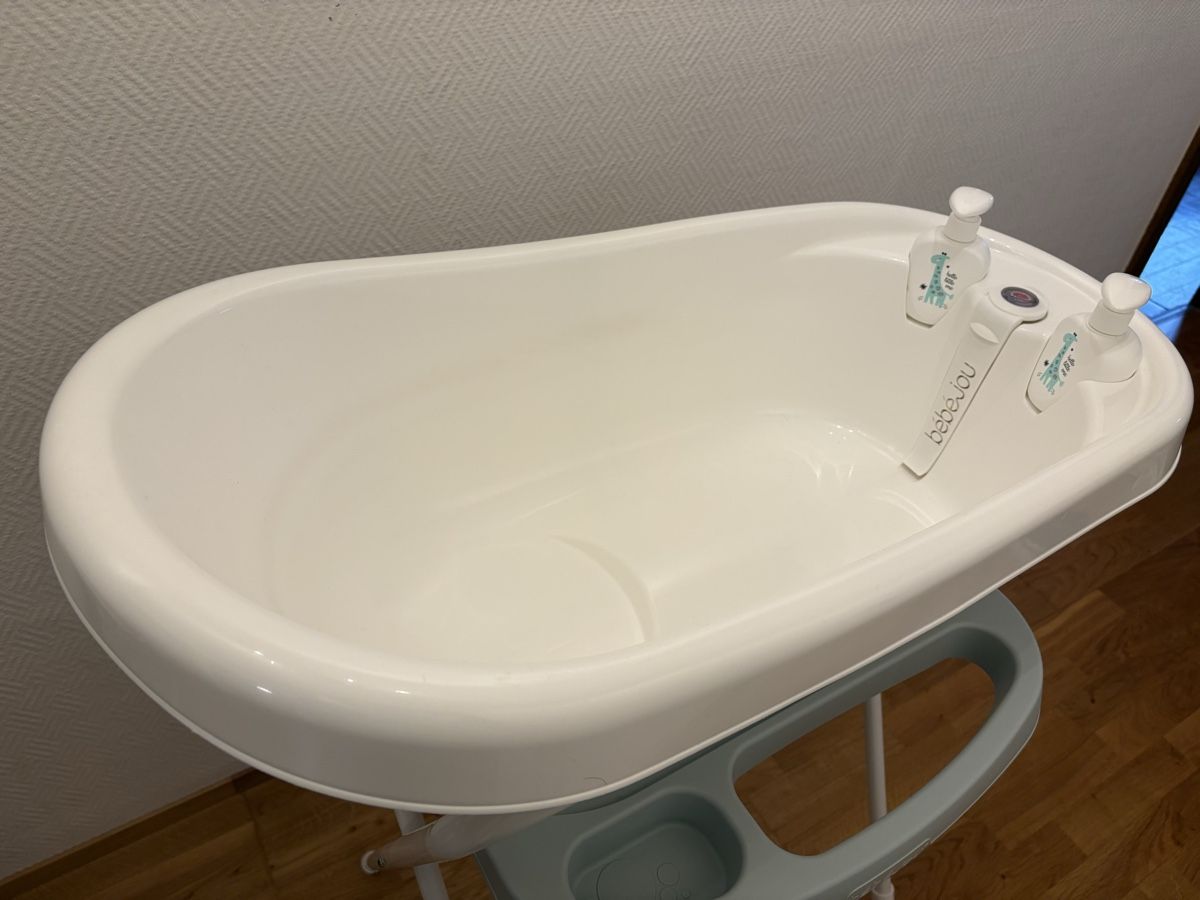 Tutto per il bagno: Bébé Jou Badewannen mit Ständer – Usato da Wil SG venduto da hol_l26h 1