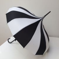 Schwarz Weiss schöner Regenschirm Umbrella