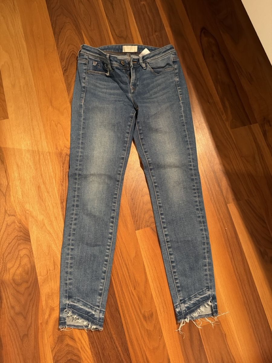 Jeans: Jeans DAWN Gr. W25/L28 – Gebraucht aus Ebnat-Kappel von mar_d2xt