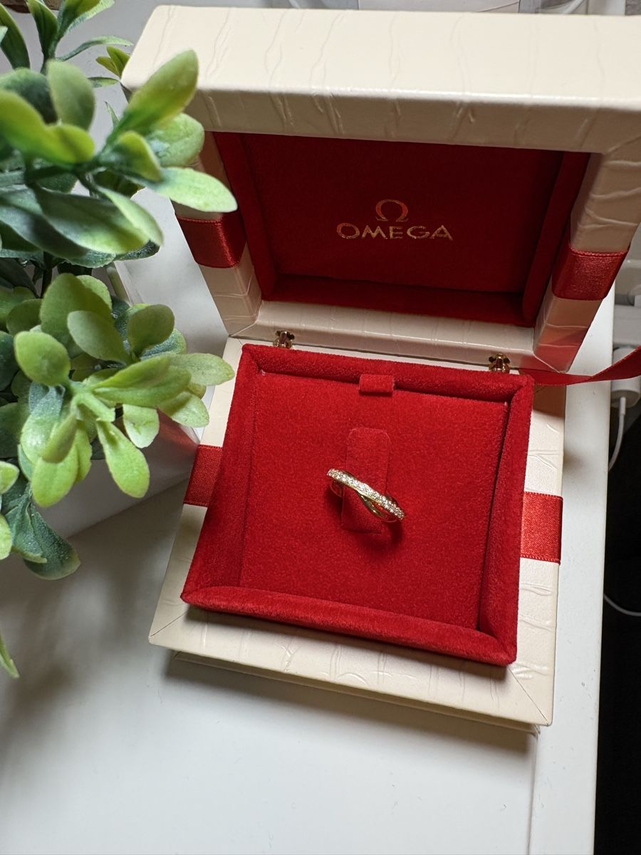 Ringe: Verlobungs Ring mit funkelhaften Brillanten – Neu und originalverpackt aus Küssnacht am Rigi von Wir-3 2
