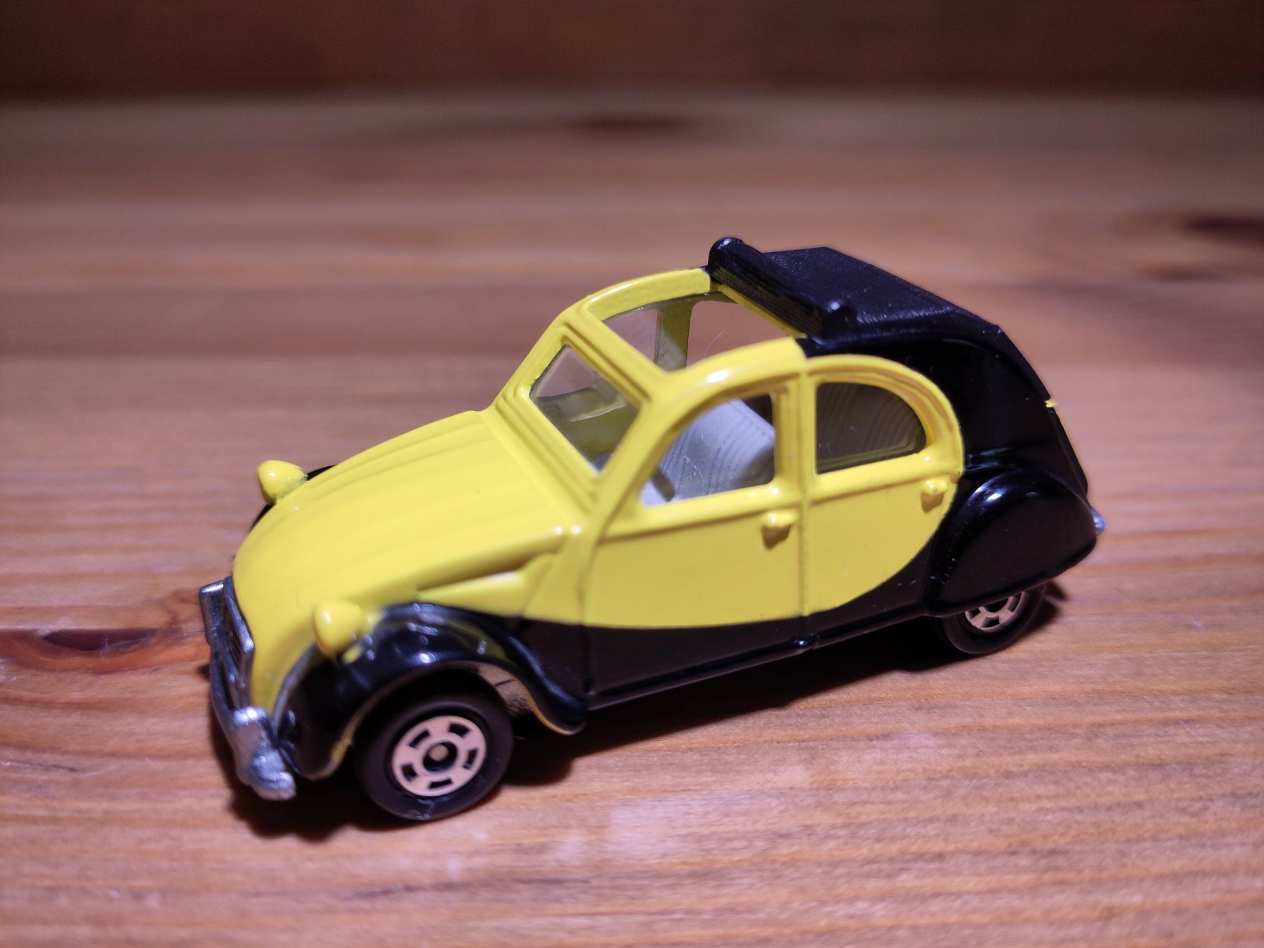 Modellini d'auto: Modellauto tomica Citroen 2CV 1/57 – Usato da Bülach venduto da Tiefschlaflos
