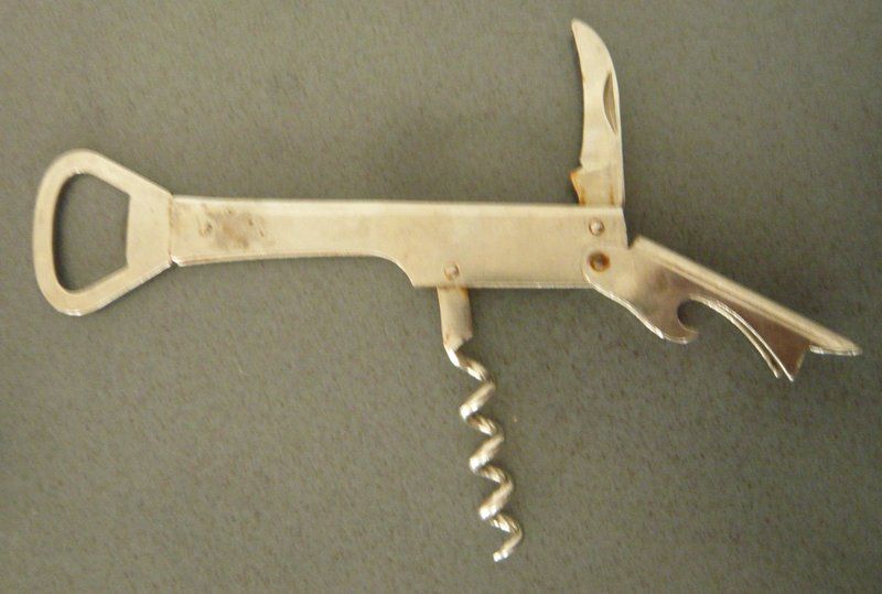 Couteaux de poche: Flaschenöffner und Sackmesser – D'occasion à Ruggell par Dolce9 1
