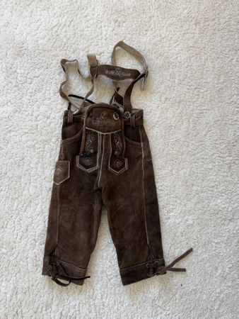 Kinder Lederhose braun mit Trägern guter Zustand