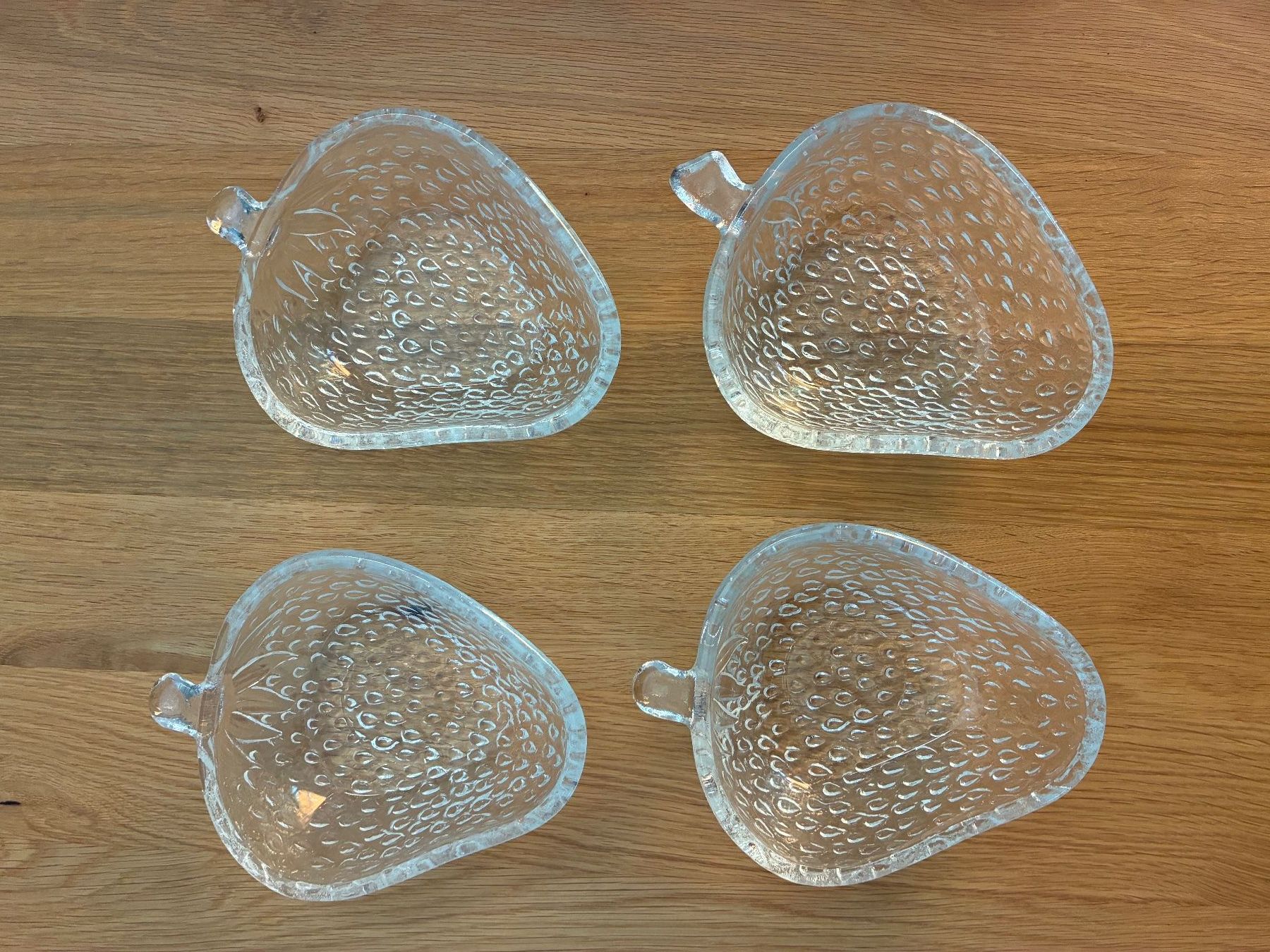Schalen: Glasschäleli 4er Set Erdbeeren – Gebraucht aus Frick von sandra037