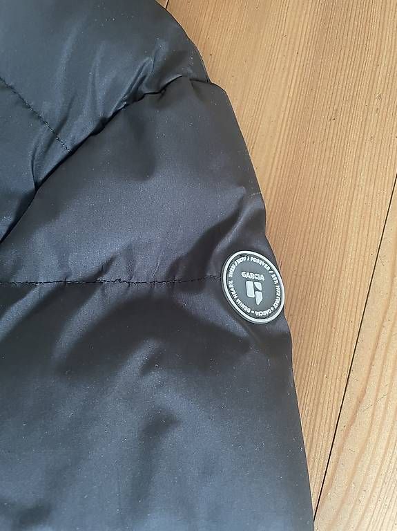 Vestes & Manteaux: Wintermantel Gr. 152/158 – D'occasion à Trin par Schiesshorn 1