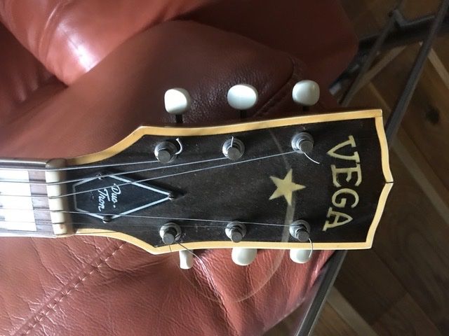 Strumenti musicali: VEGA Archtop Gitarre – Usato da Zürich venduto da gemuesebouillon 4